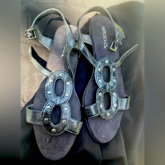 Sandals - Picture 1 of 4